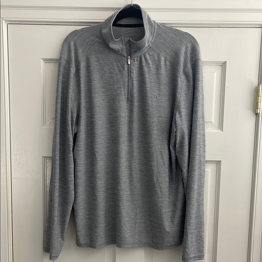 Calvin Klein Men's Zip-Up 1/4 zip in Gray medium EUC